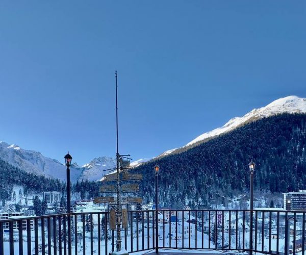 Smotrovaya-ploshchadka-4-taukel